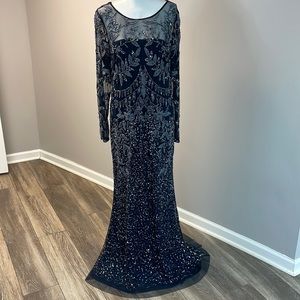 Adrianna Papell navy evening gown. Detail is on point